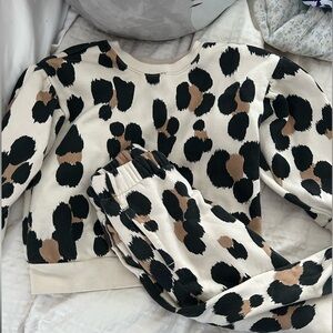 Baby Gap Leopard Print Sweatshirt/Sweatpants